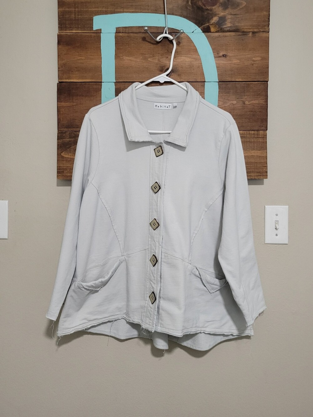 Habitat Pale Gray Button-Front Art To Wear Utility Jacket/sweater Large